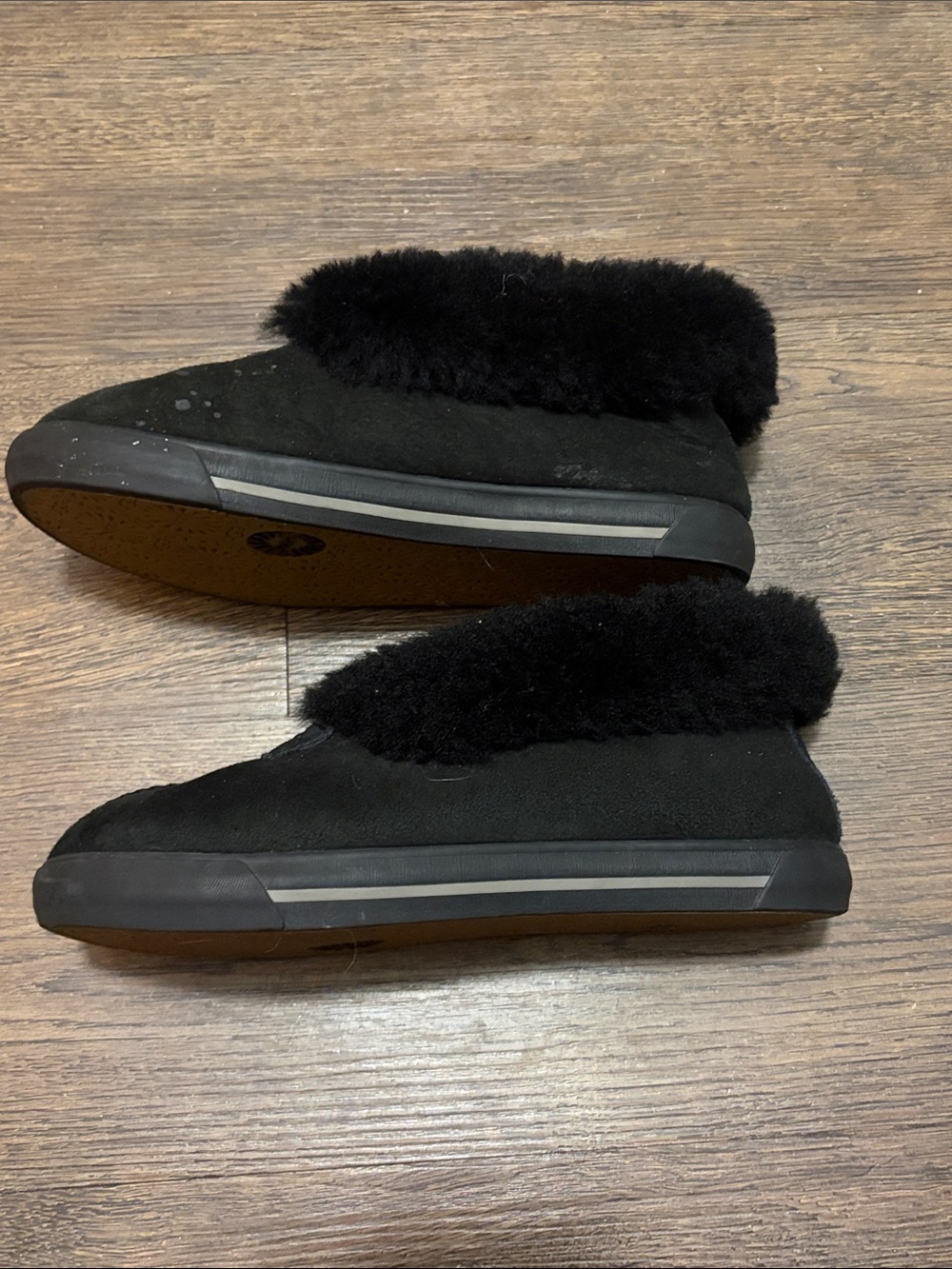 UGG Rylan slippers - Picture 2 of 6